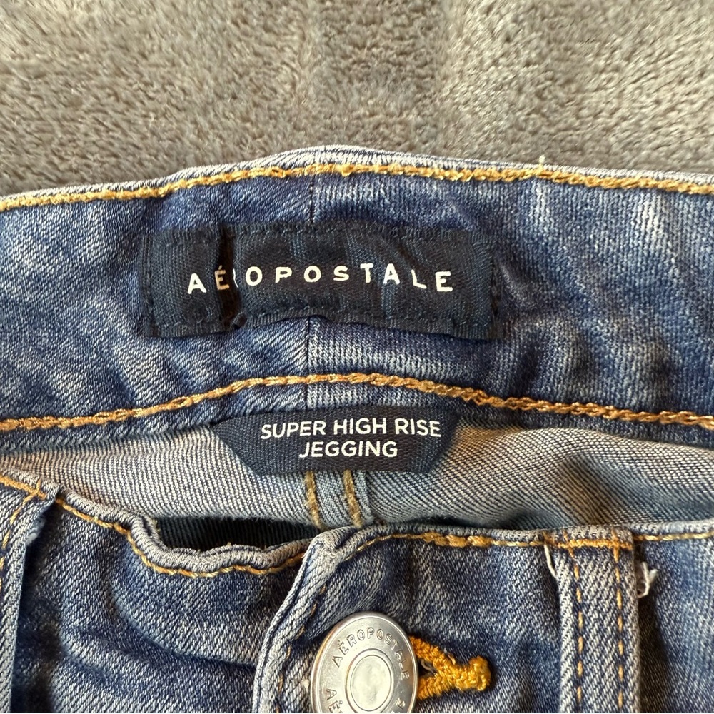 AEROPOSTALE Women's Super High Rise Jegging Distressed Size 2 Short - Picture 3 of 10
